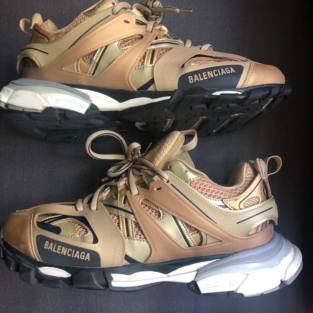 Balenciaga track trainer (Metallic Gold)